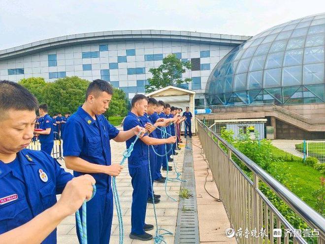 山东机动队伍防汛抗洪应急救援火热开训