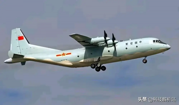 南海电子战大败后美国交付全球“最强战机”EA-37B(图5)