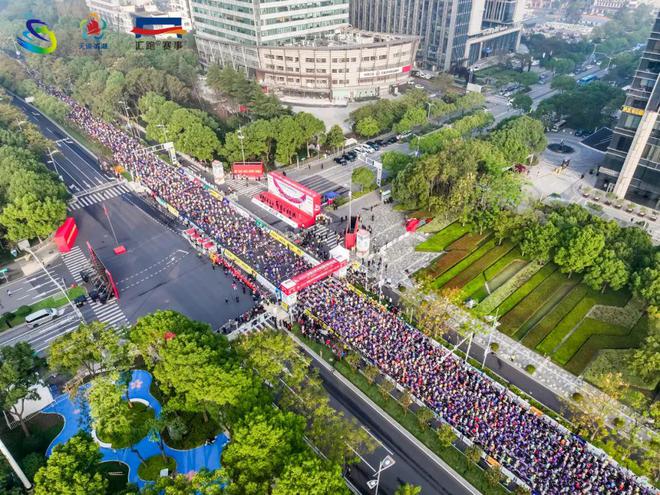 秋风畅跑最美湖湾！2024海澜之家环蠡湖半程马拉松圆满落幕(图2)