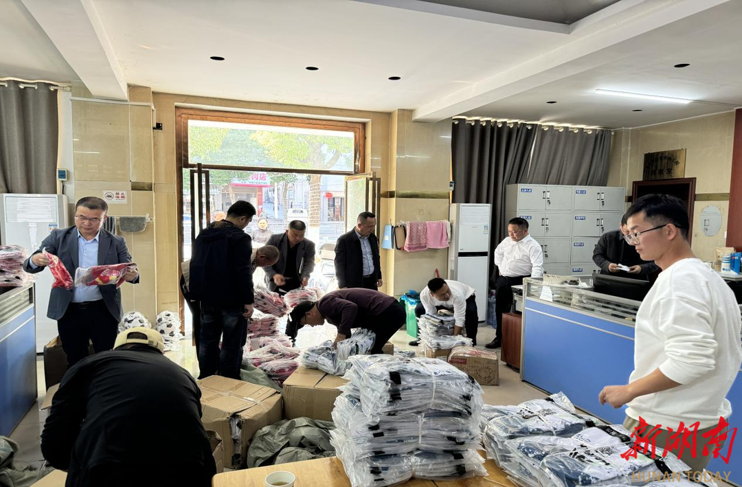湖南沅陵：全国54校园足球公益捐赠仪式举行(图3)