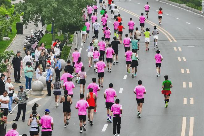 半马跑进2小时可以打败多少跑者？(图3)