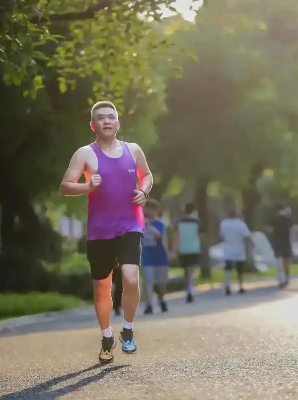 马拉松达人分享：如何在一个月内为你的首次马拉松做准备？(图3)