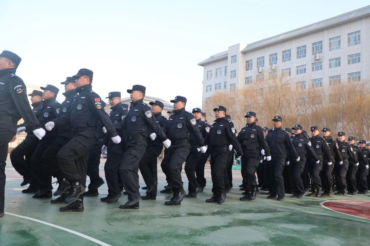 甘肃高台公安启动2025年素质能力提升暨全警实战练兵(图3)