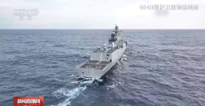 无火光的电磁枪、可投手榴弹的无人机……我国陆海空军装备频上新(图2)