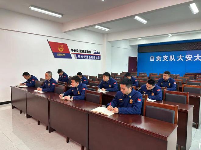 【区县动态】凉高山街消防救援站多措并举扎实推进作战训练安全工作(图4)