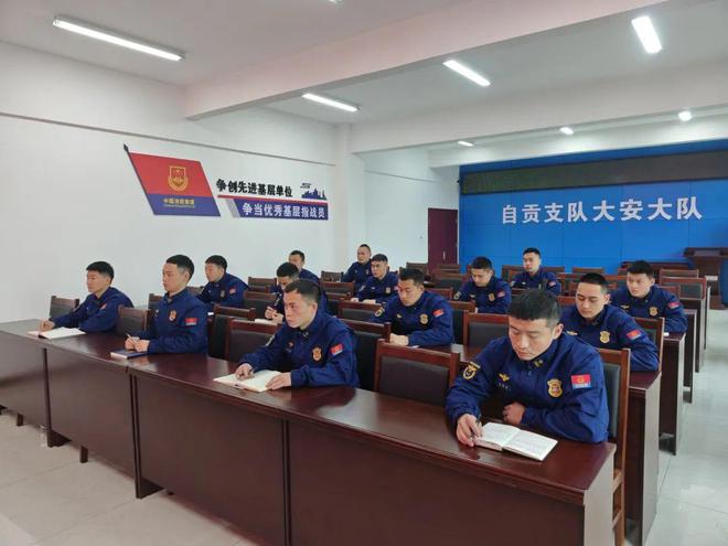 【区县动态】凉高山街消防救援站多措并举扎实推进作战训练安全工作(图2)