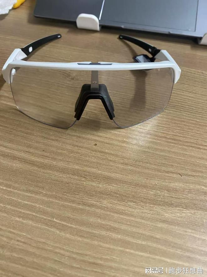 马拉松眼镜哪个品牌好用专业跑者必备(图3)
