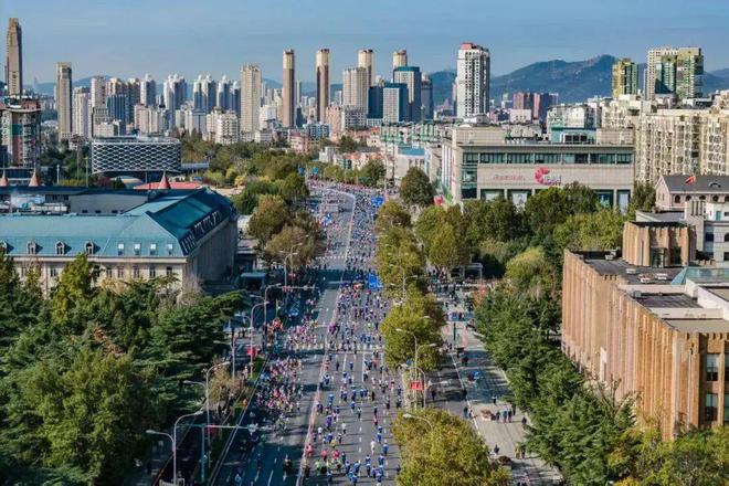 2025大连马拉松：城市与跑者的激情碰撞！(图9)
