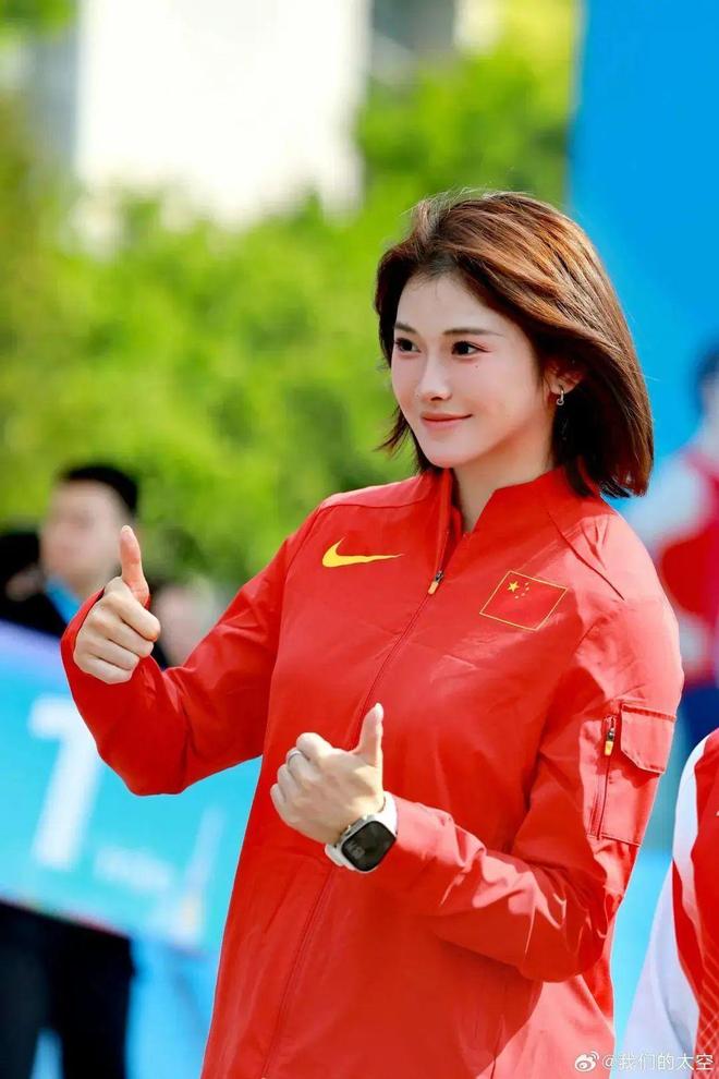 吴艳妮首次领跑马拉松！核心力量属国内顶尖！(图1)