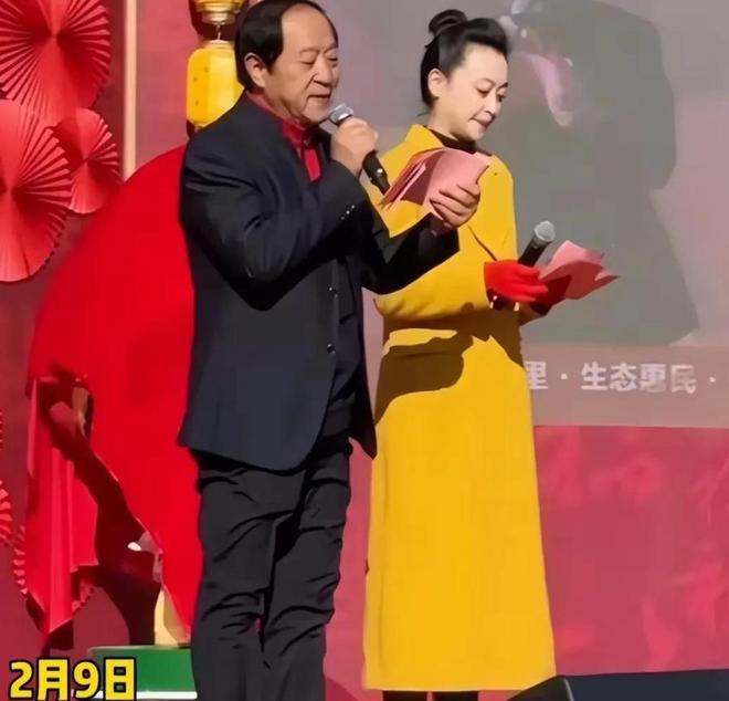 75岁牛群公园被偶遇光膀子锻炼不顾形象穿千层底布鞋十分朴素(图13)