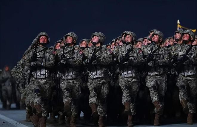 这一仗打出东亚人威风！北约雇佣军都挡不住：朝军1周夺取4个地区(图2)