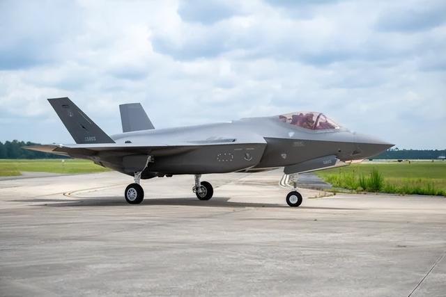 入役!美国空军接收第500架F-35A战斗机里程碑意义凸显(图1)