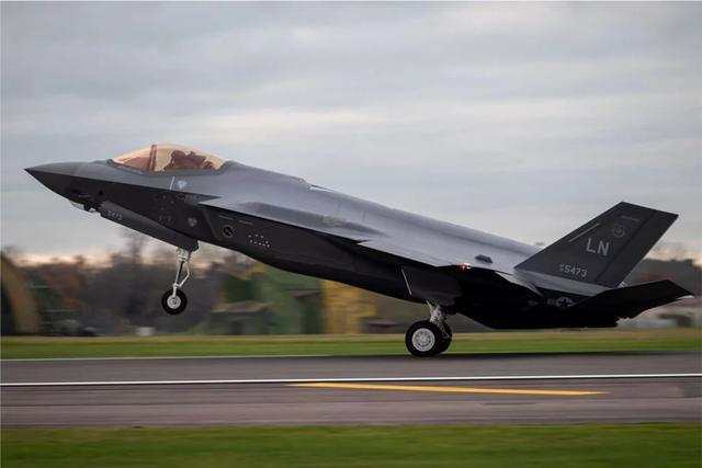 入役!美国空军接收第500架F-35A战斗机里程碑意义凸显(图7)