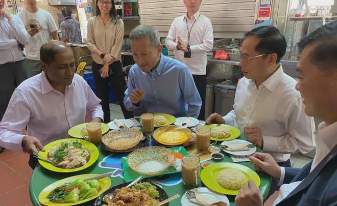 新加坡城会玩！“食阁外交”搞定法国总统、多国政要和商业大佬(图8)
