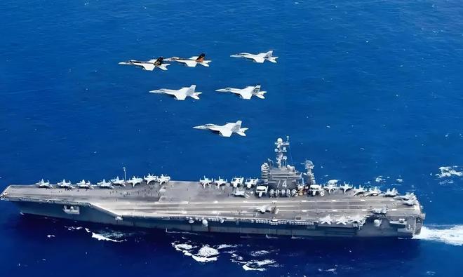 万吨巨舰起火！特朗普1天收到两个坏消息美军暴露出一个大问题(图5)