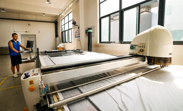 从“跟着走”到“领着跑”威海火炬高新区企业打开全球户外用品市场(图2)