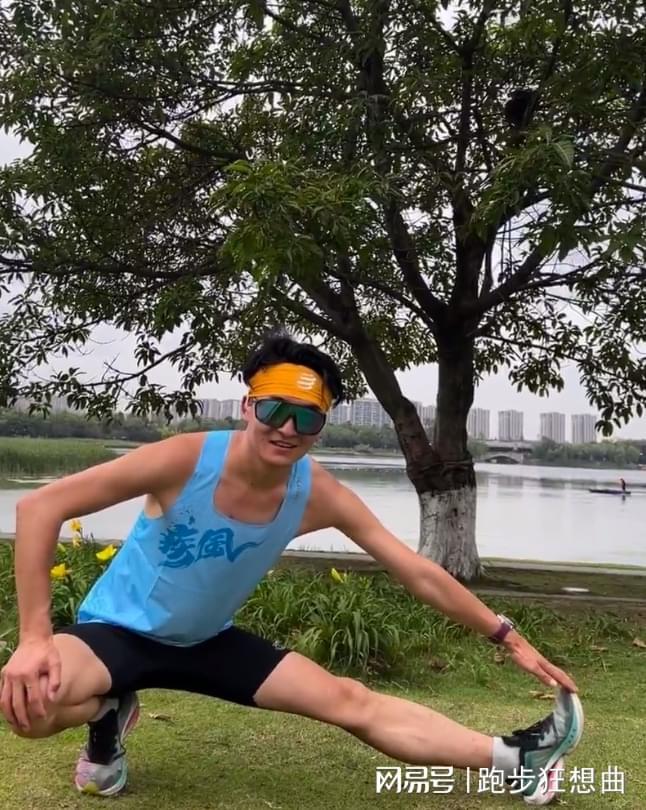 盘点十大公认跑步衣服跑者必备提升跑步体验的精选装备(图5)