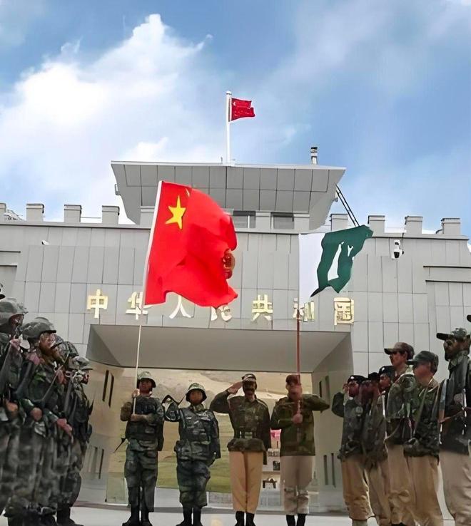 印媒：印度成功欺骗中国卫星几分钟内撤离S400躲过导弹袭击(图9)