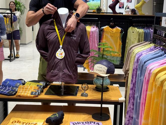 跑步市场细分升级滔搏布局“押宝”多品店(图3)