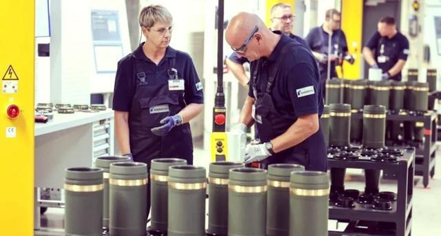 全球炮弹技术大比拼美国导弹新技术来袭弹翼灵活调整飞行路径(图3)