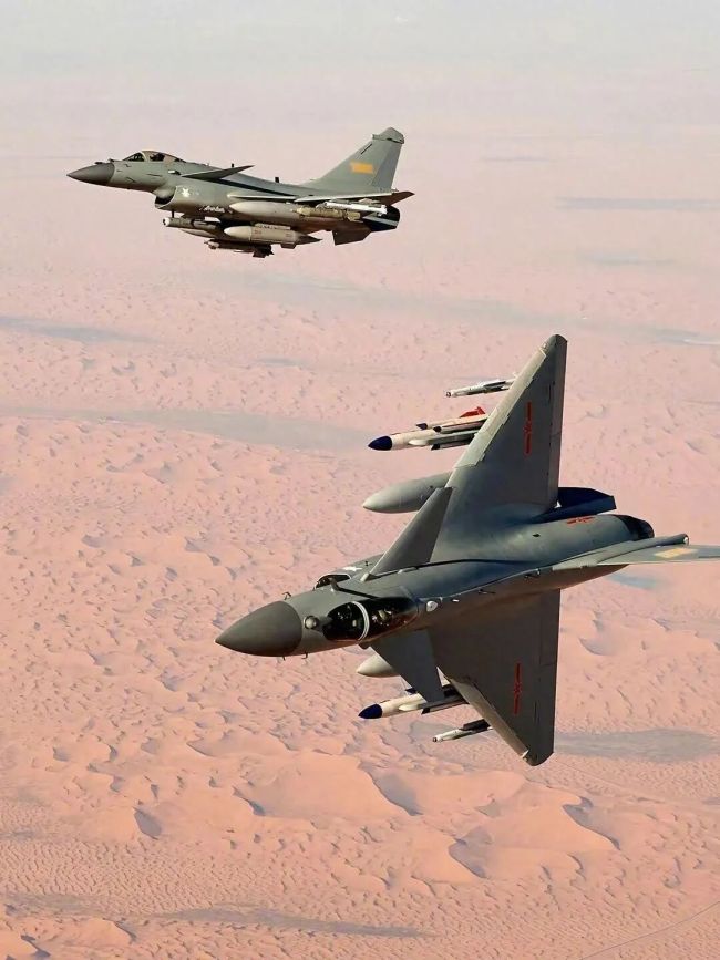 线C机群悄然飞越红海美军航母舰队毫无察觉(图1)