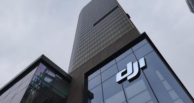 大疆用户刚花3519元买套装第二天直降700元线下店拒补偿(图18)