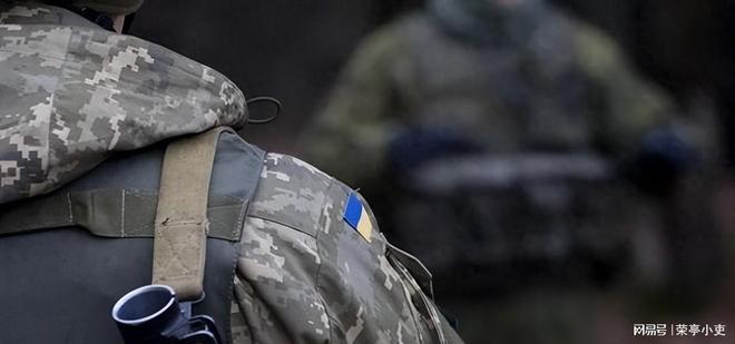 明白人！乌军士兵倒戈投俄后公开宣布泽连斯基才是乌克兰的敌人(图1)