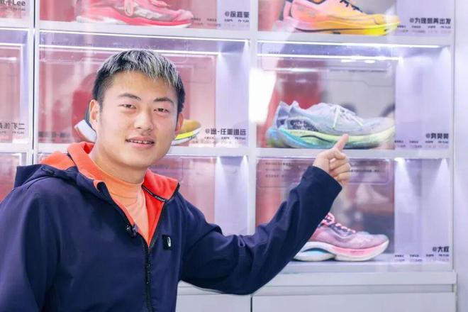 如何承接跑者真实需求?特步的答案藏在跑过的旧鞋里大公司(图1)