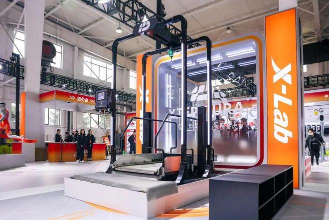 如何承接跑者真实需求?特步的答案藏在跑过的旧鞋里大公司(图9)