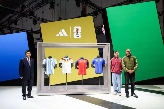 世界杯球衣中国首秀！(图2)