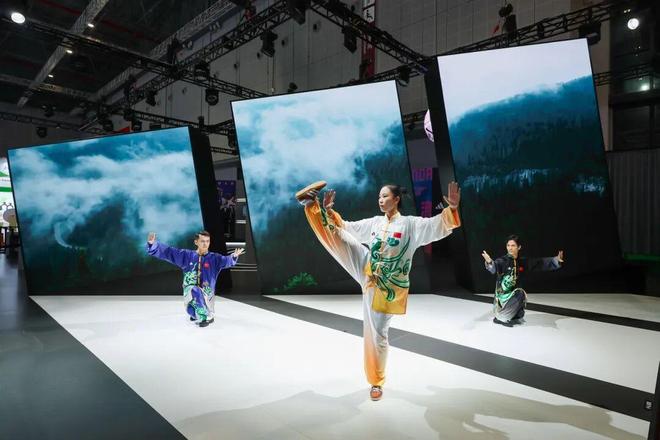 世界杯球衣中国首秀！(图6)