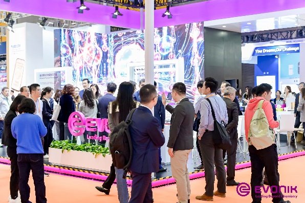 科技赋能绿色未来：361度联合赢创发布第二代MassBalance低碳环保跑鞋飞燃5(图5)