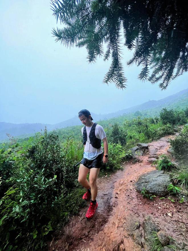 今年最野的运动火了北上广打工人扎堆被虐(图5)