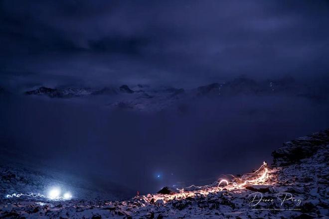 今年最野的运动火了北上广打工人扎堆被虐(图16)