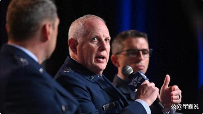 要基辅投降？披露美国版和平方案法媒：重复俄罗斯的狮子大开口特朗普要乌克兰割地求和破坏了二战后建立国际新秩序(图1)