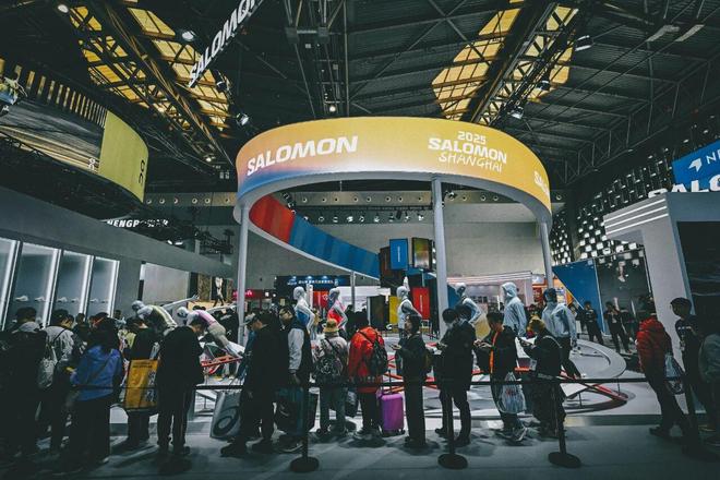 2025中国马拉松赛季尾声见证一场SALOMON的全面回归(图1)