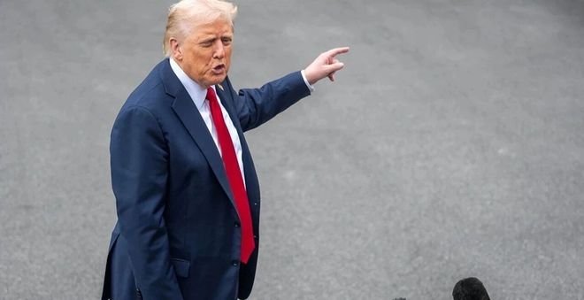 特朗普估计没想到先等来的不是委内瑞拉投降美军王牌战机坠毁(图4)