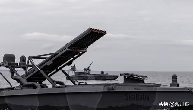 黑海开战！俄舰不敢出港乌无人机炸3艘俄油轮普京狠话成笑话(图16)