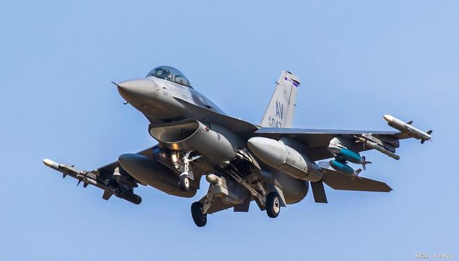 泰国预警机织就天网F-16来去自如疯狂轰炸柬埔寨体系完败(图11)