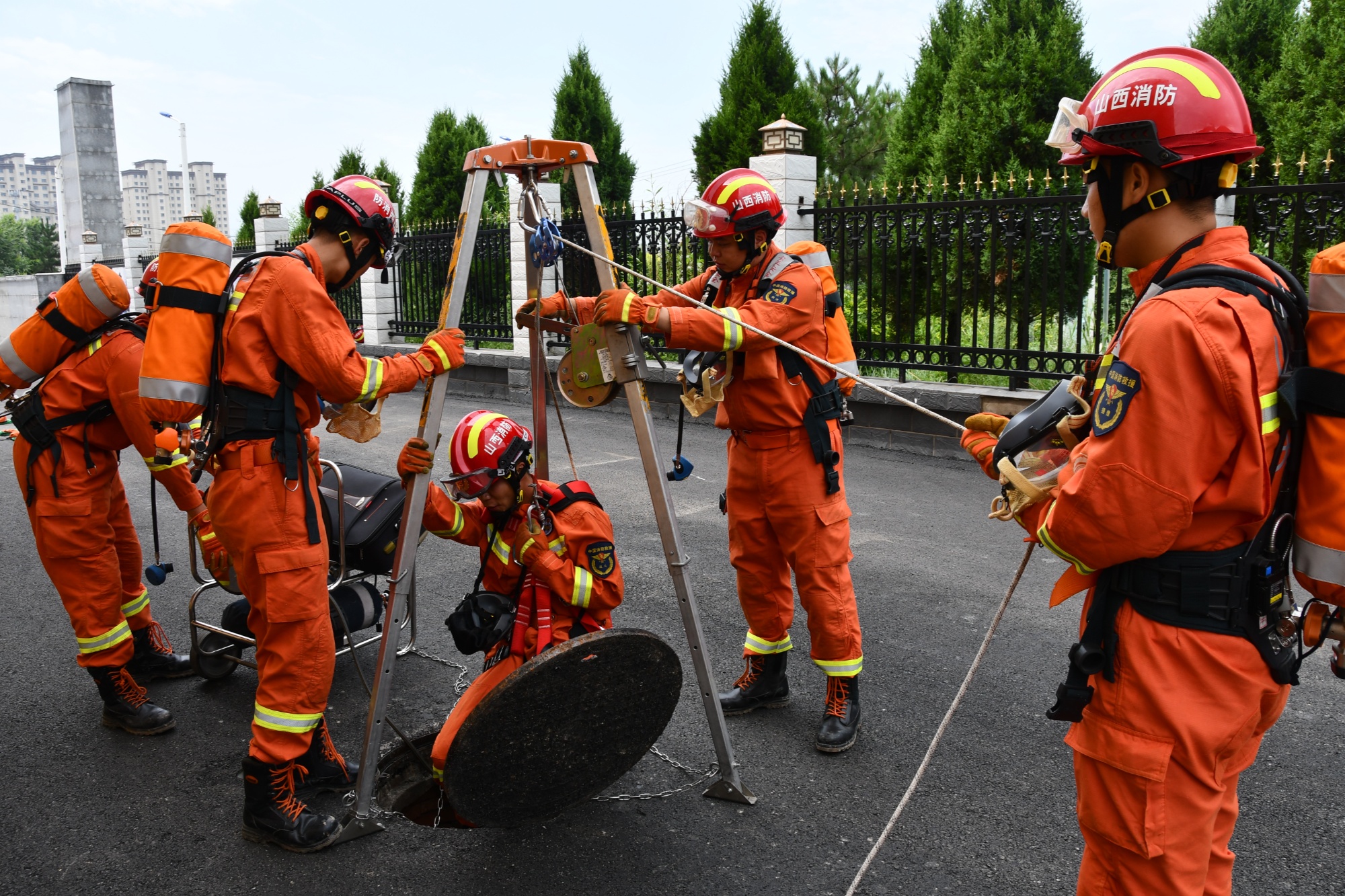 山西灵丘县消防救援大队用行动诠释新时代消防精神(图1)