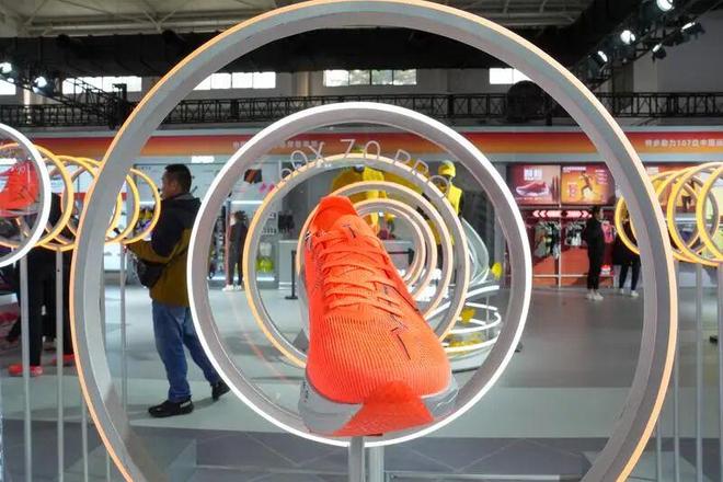 从“野蛮生长”到“紧急刹车”:中国马拉松的冰火2025(图4)