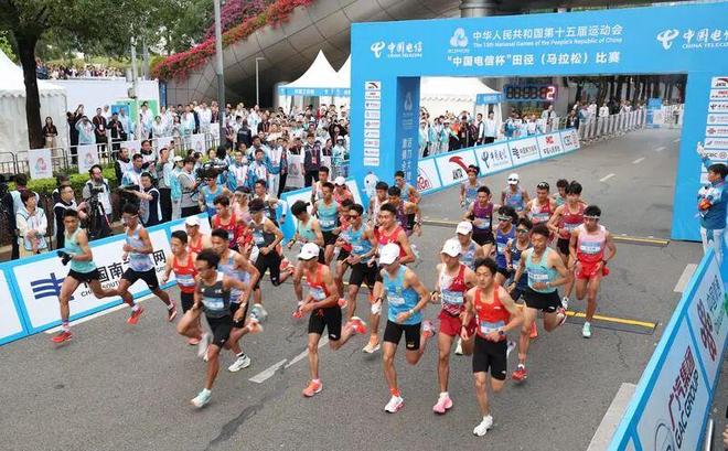 从“野蛮生长”到“紧急刹车”:中国马拉松的冰火2025(图5)