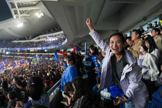 从“苏超”到“大湾鸡”赛事经济持续升温(图1)