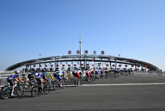 从“苏超”到“大湾鸡”赛事经济持续升温(图3)