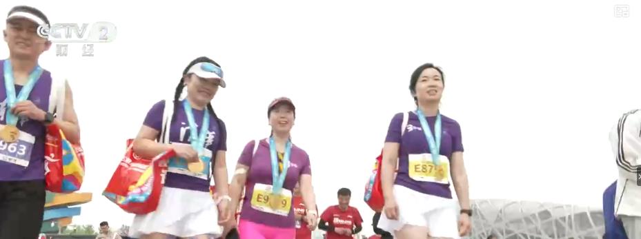 马拉松“跑”热消费赛事经济构筑城市经济增长新引擎(图1)