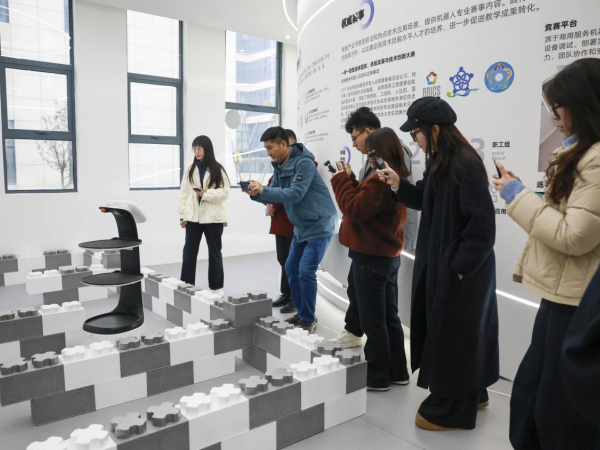 跨江融链强协同泰州“两个融入”激活长三角发展新动能(图2)