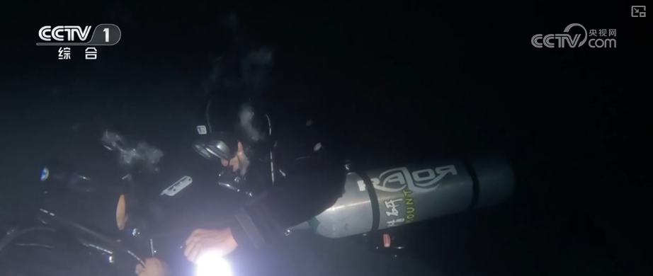 从看得见的守护到隐秘处的坚守他们用责任担当书写“人民警察为人民”庄严承诺(图18)