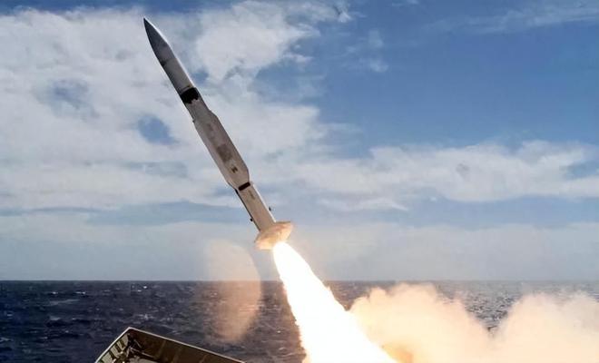 美军F-18战斗机遭自家导弹击落飞行员称看到了“人生走马灯”(图9)