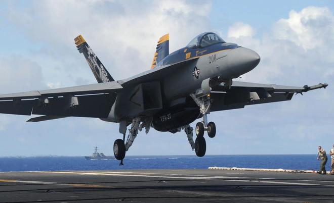 美军F-18战斗机遭自家导弹击落飞行员称看到了“人生走马灯”(图5)