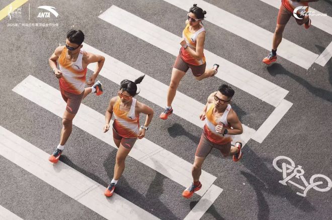 亮相这场世界级展会安踏要做中国跑步力量「代言人」(图10)